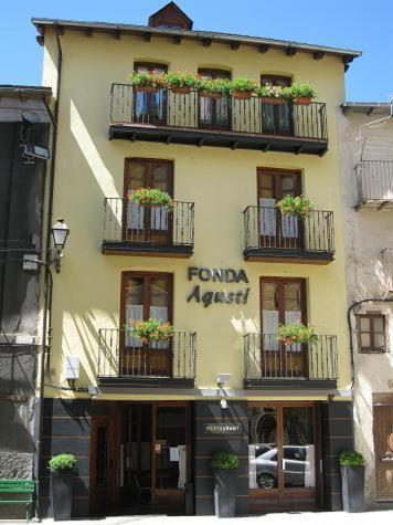 Fonda Agusti Hotel เอสเตร์รี ดาเนว ภายนอก รูปภาพ